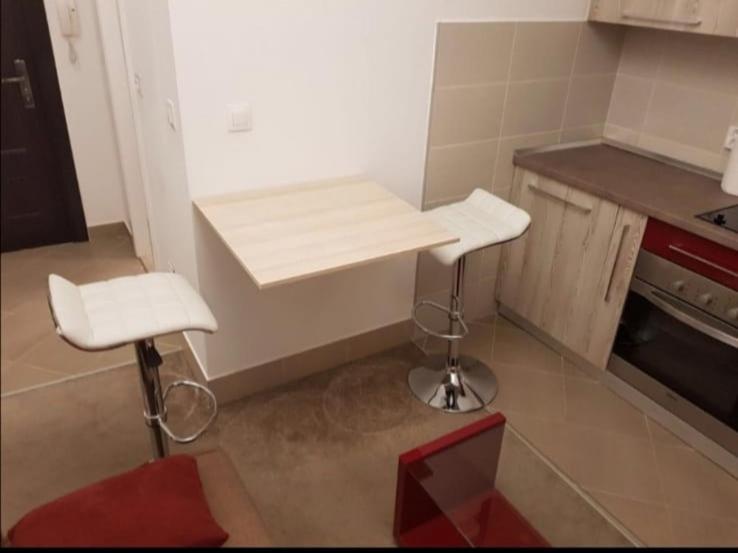 Royalwings Apartman Jagodina Extérieur photo