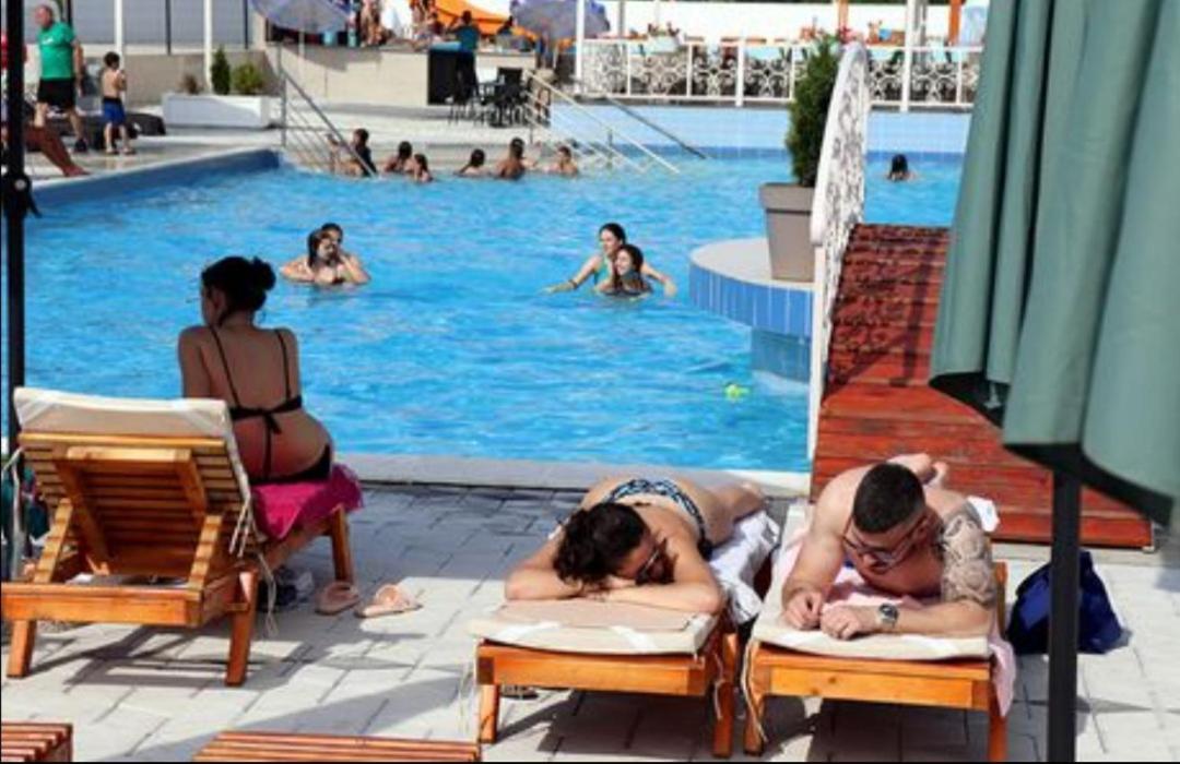 Royalwings Apartman Jagodina Extérieur photo