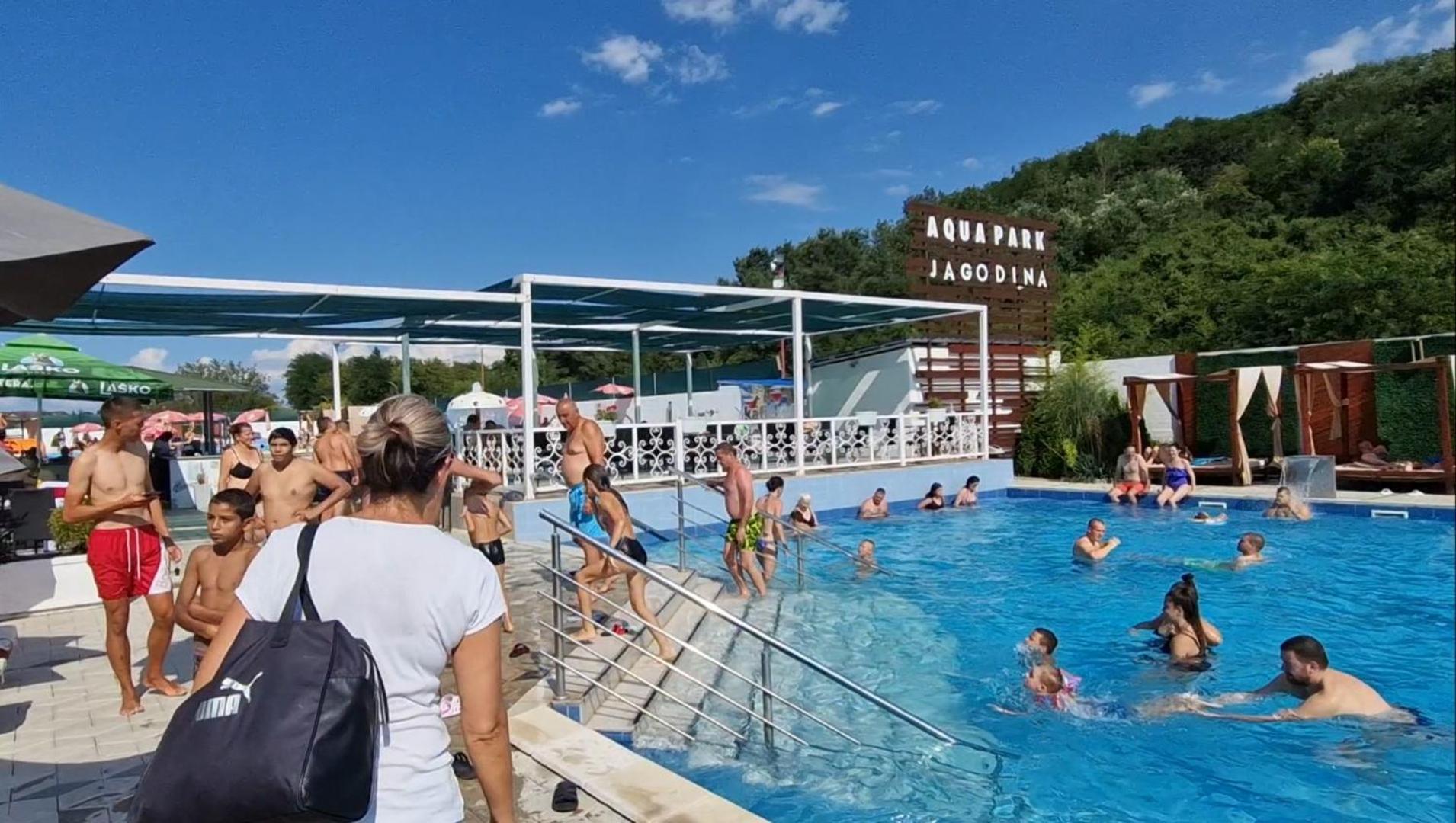 Royalwings Apartman Jagodina Extérieur photo